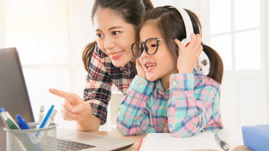 Sự khác biệt giữa “Quản lý việc học” và “Đồng hành học tập”