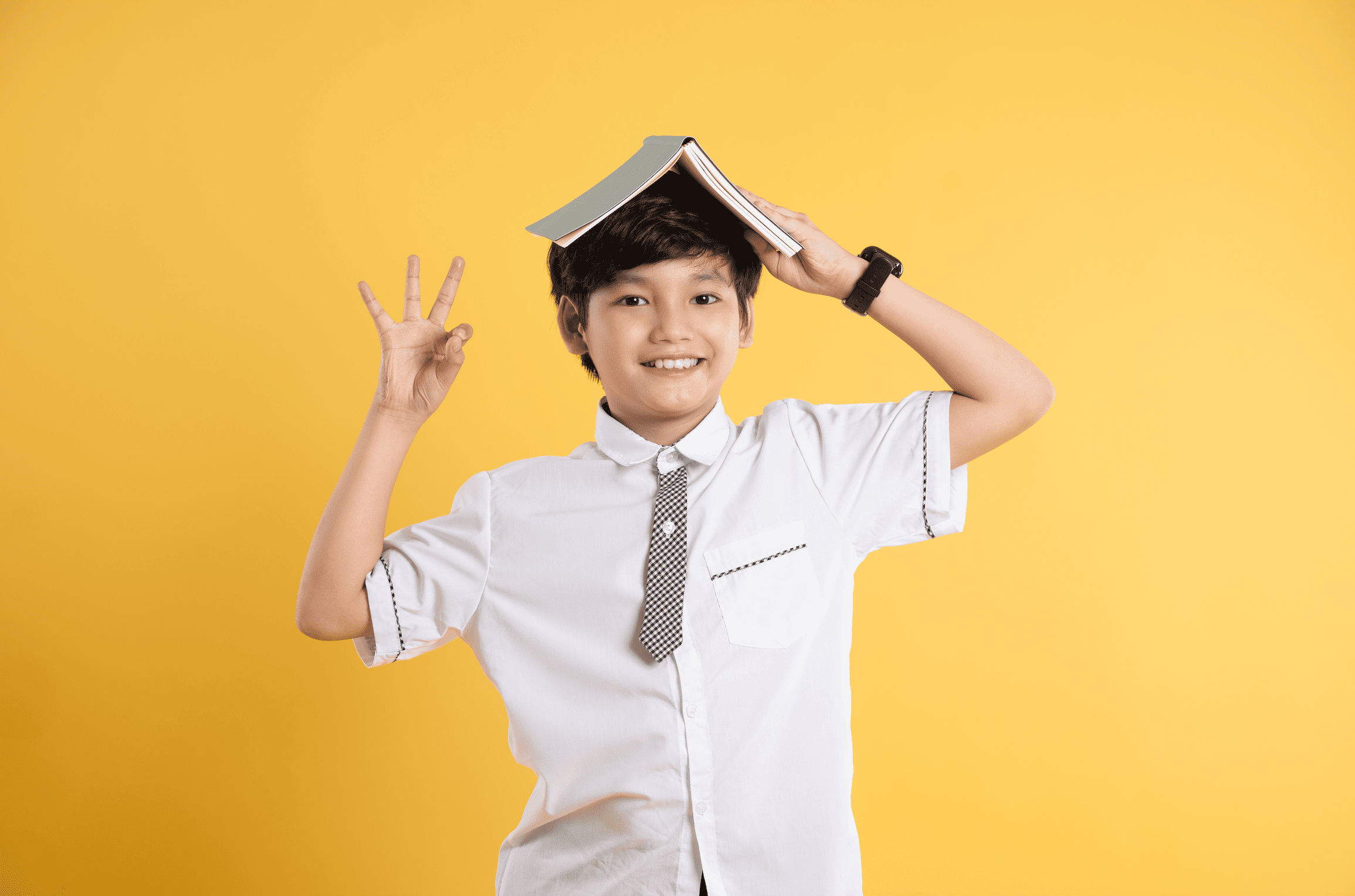 Cách tự tin trong học tập: Hướng dẫn giúp trẻ xây dựng sự tự tin từ gốc